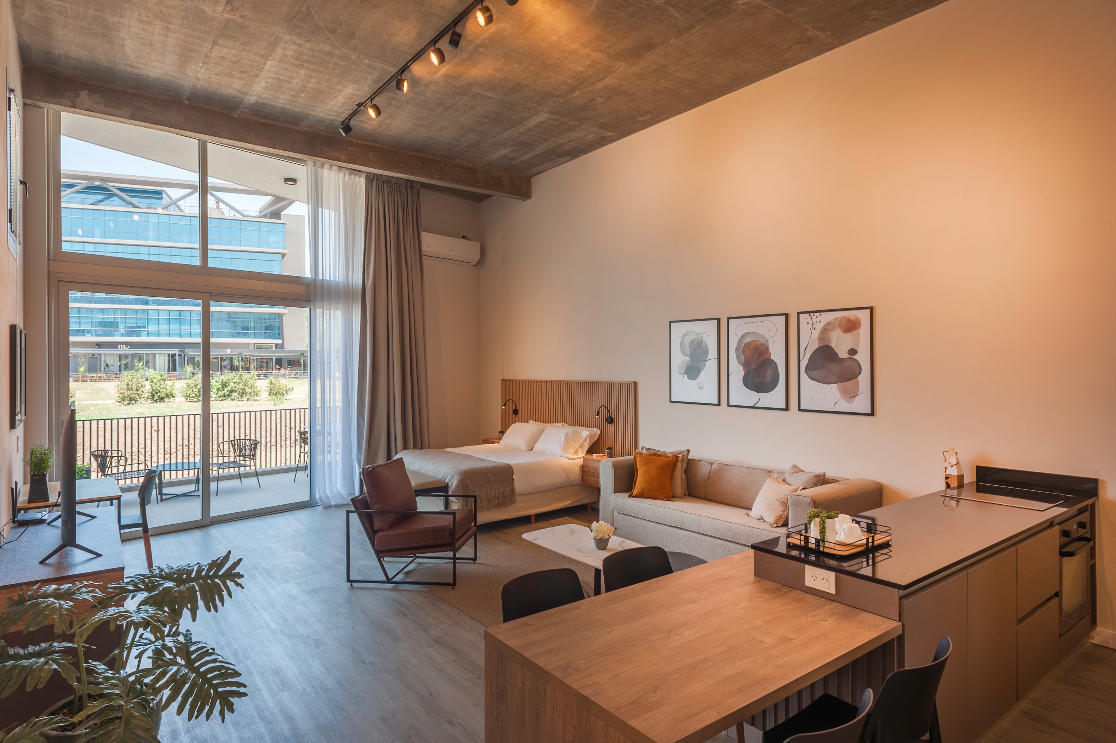 Inversión con Alta Renta: Portfolio de 4 Studios Premium - Imagen 1